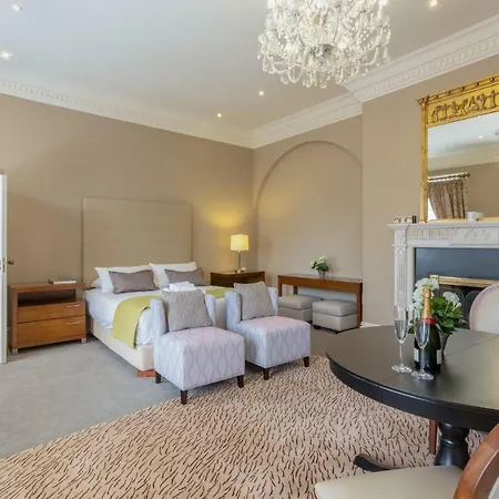 Luxury Georgian Merrion Square Apartment *