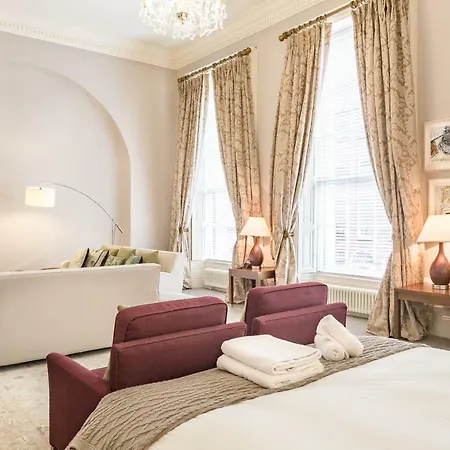 Luxury Georgian Merrion Square * Dublin